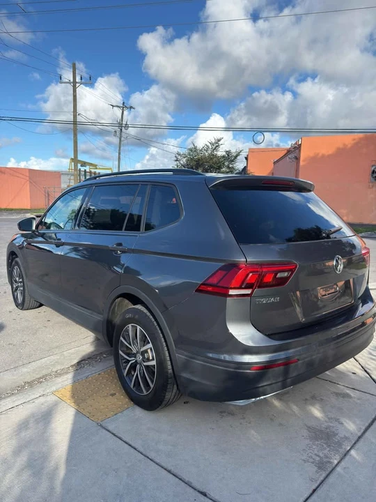 2021 Volkswagen Tiguan - Image 9 of 10