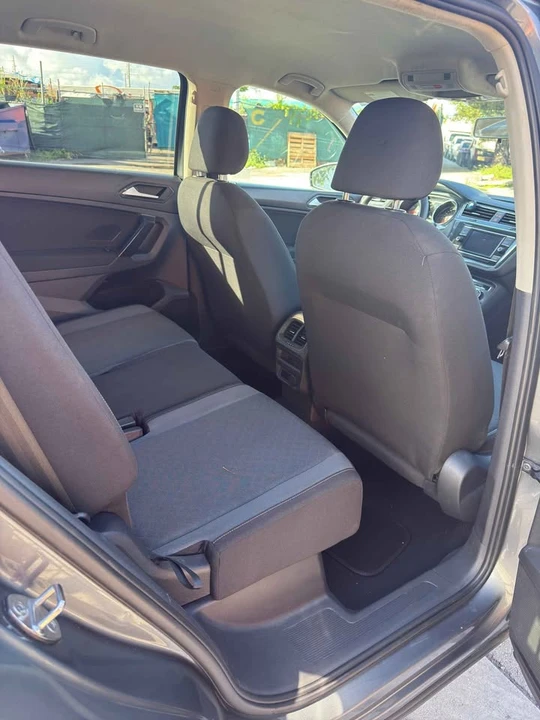 2021 Volkswagen Tiguan - Image 10 of 10