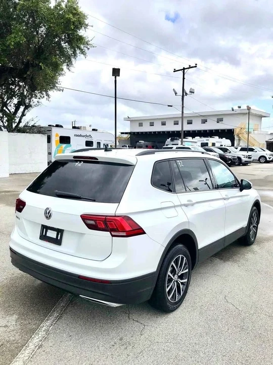 2021 Volkswagen Tiguan - Image 8 of 14