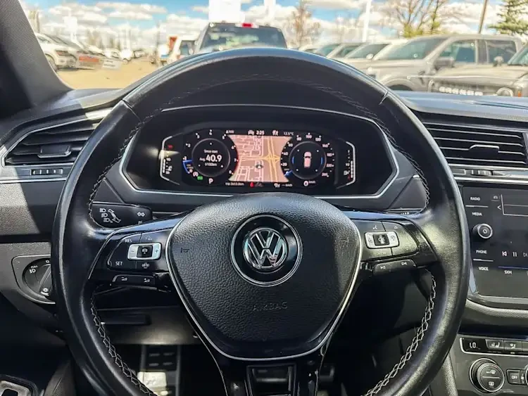 2021 Volkswagen Tiguan - Image 8 of 12