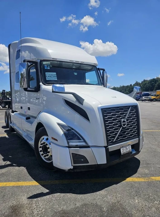 2021 Volvo 700 Series - Image 8 of 20