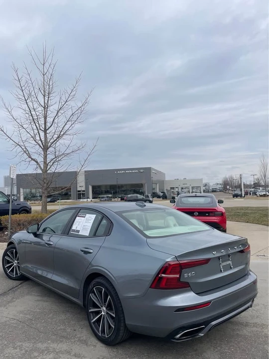 2021 Volvo S60 3rd Gen - Image 5 of 12