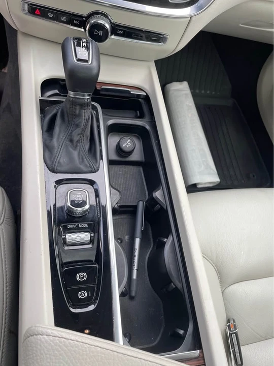 2021 Volvo S60 3rd Gen - Image 10 of 12