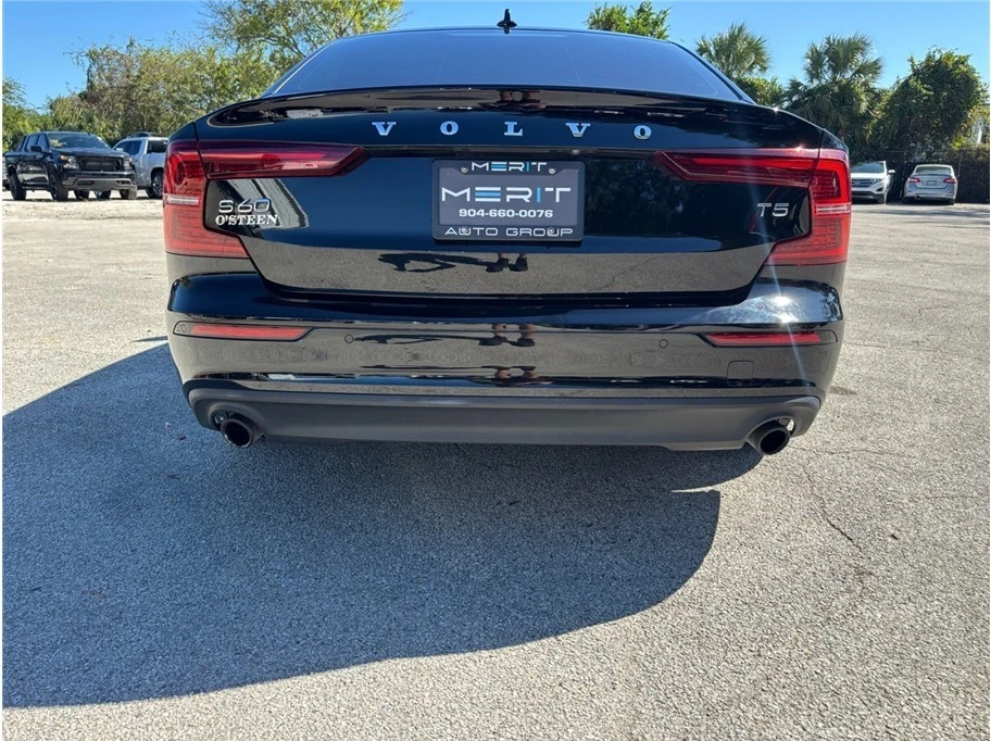 2021 Volvo S60 3rd Gen - Image 17 of 21