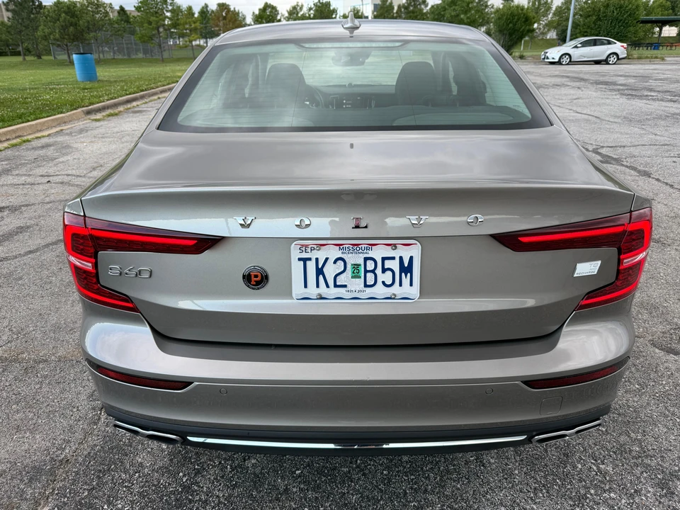 2021 Volvo S60 3rd Gen - Image 12 of 31