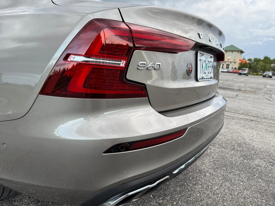 2021 Volvo S60 3rd Gen - Image 30 of 31
