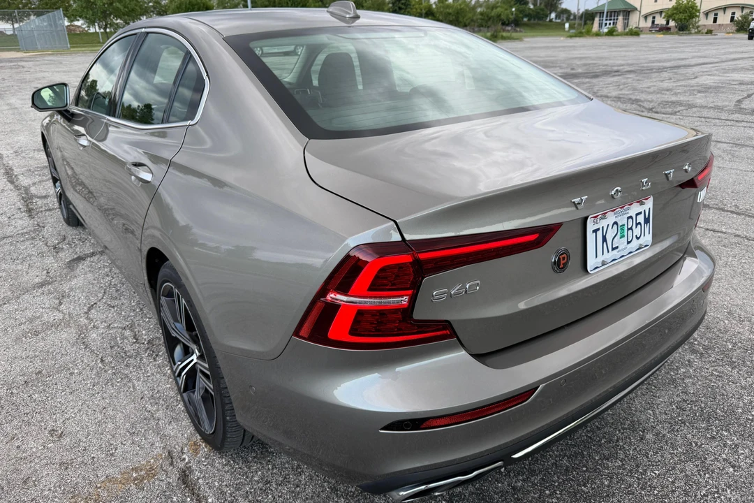 2021 Volvo S60 3rd Gen - Image 4 of 31