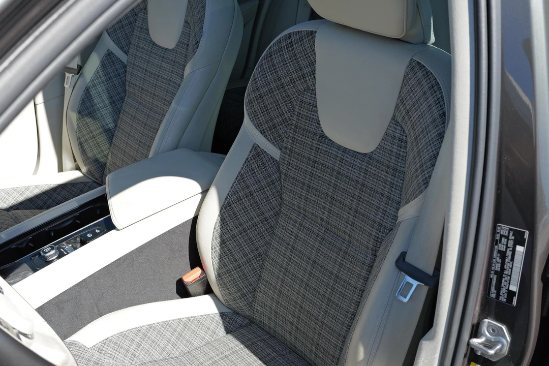 2021 Volvo S60 3rd Gen - Image 22 of 31