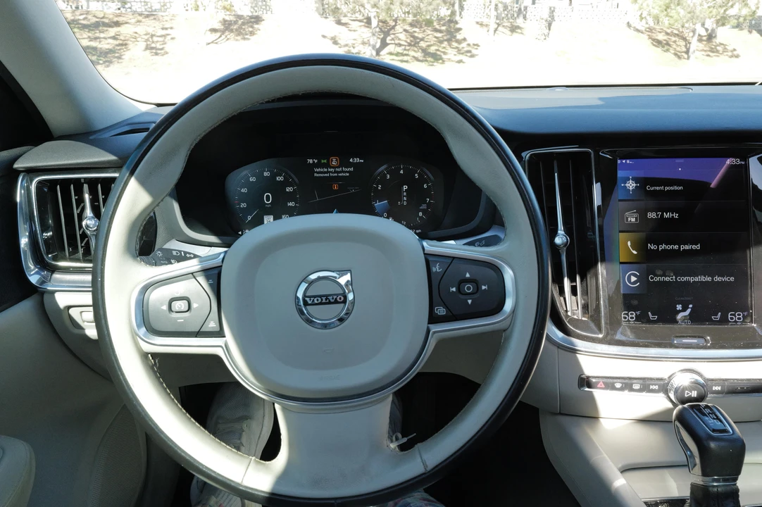 2021 Volvo S60 3rd Gen - Image 27 of 31
