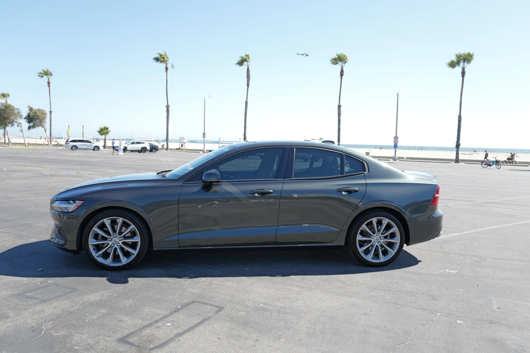 2021 Volvo S60 3rd Gen - Image 8 of 31