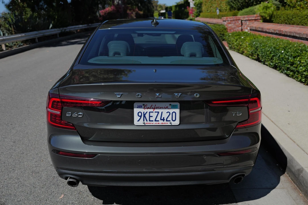 2021 Volvo S60 3rd Gen - Image 5 of 31