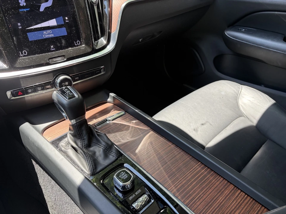 2021 Volvo S60 3rd Gen - Image 18 of 31