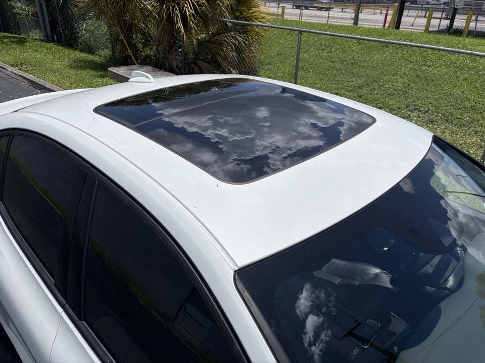 2021 Volvo S60 3rd Gen - Image 14 of 31