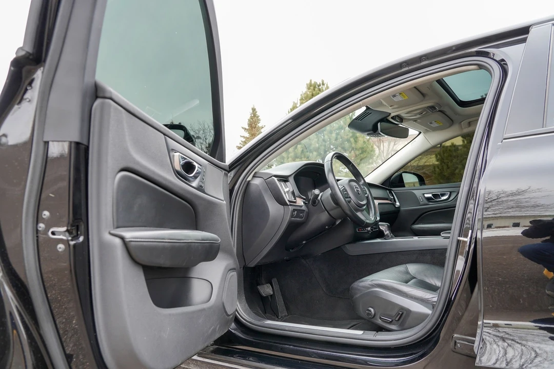 2021 Volvo S60 3rd Gen - Image 10 of 21