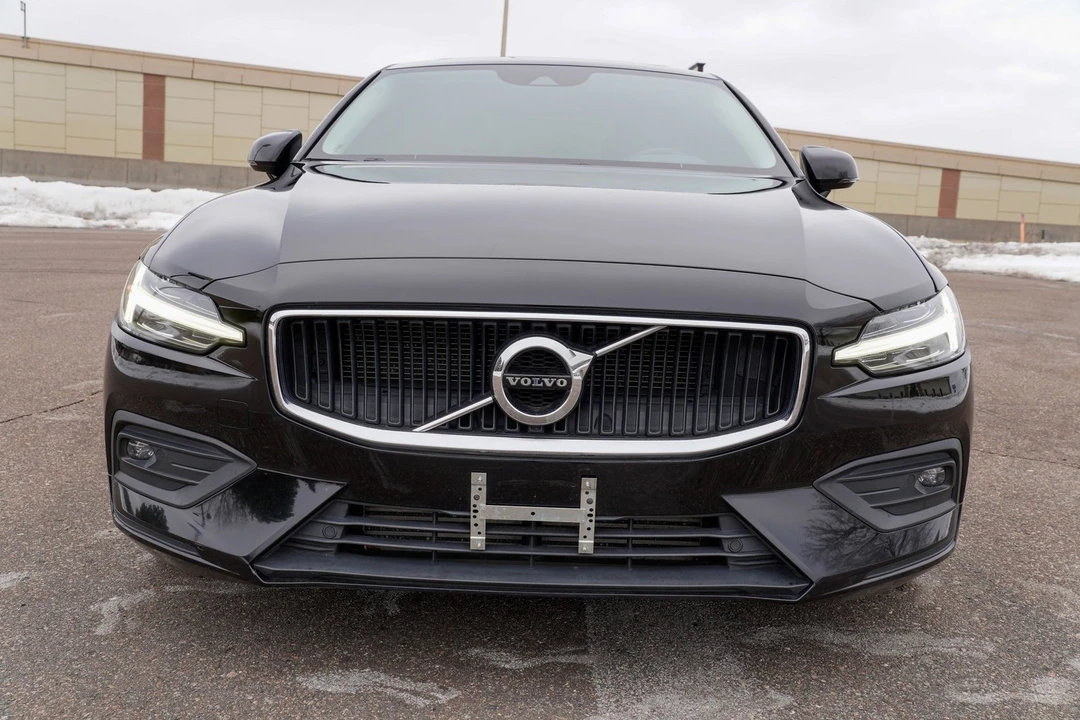 2021 Volvo S60 3rd Gen - Image 9 of 21