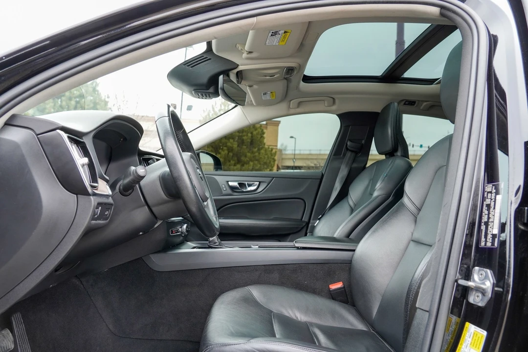 2021 Volvo S60 3rd Gen - Image 11 of 21