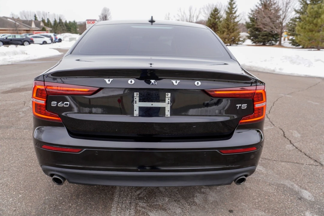 2021 Volvo S60 3rd Gen - Image 5 of 21