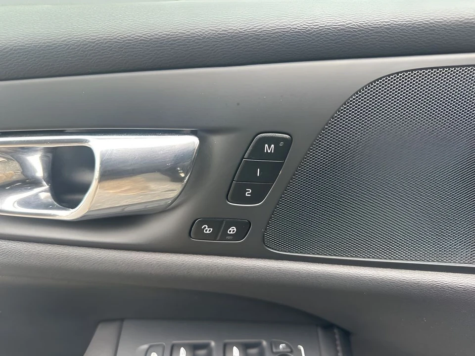 2021 Volvo S60 3rd Gen - Image 11 of 21
