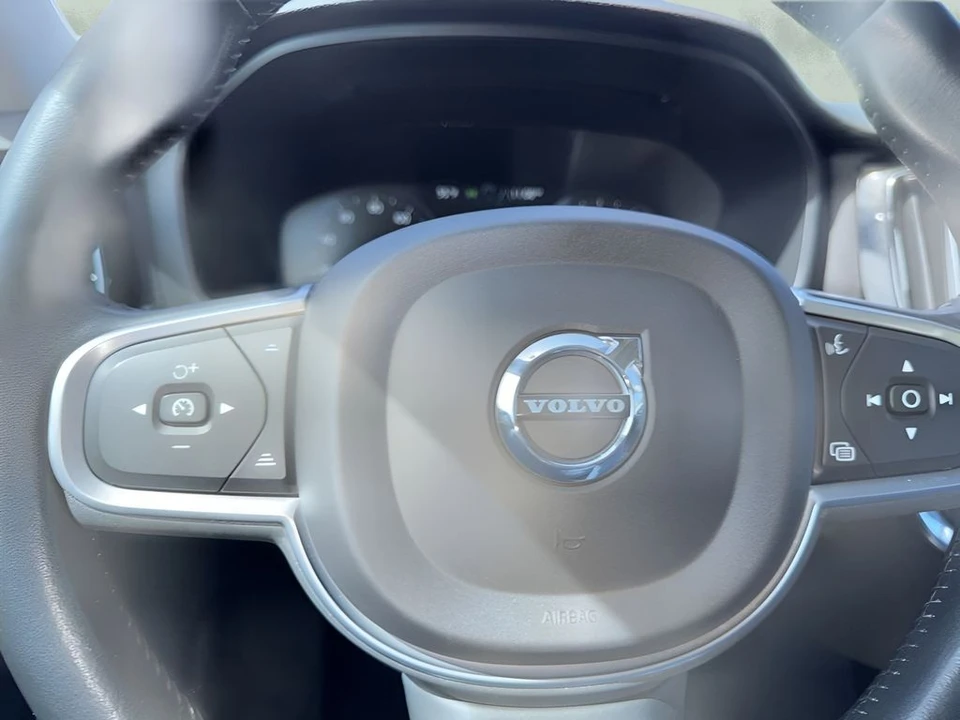 2021 Volvo S60 3rd Gen - Image 15 of 31
