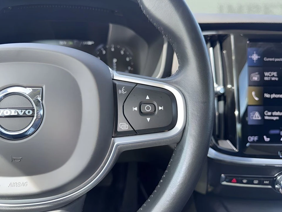 2021 Volvo S60 3rd Gen - Image 16 of 31