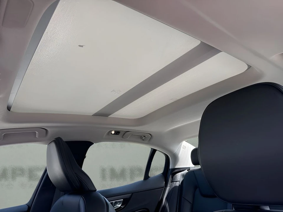 2021 Volvo S60 3rd Gen - Image 12 of 31