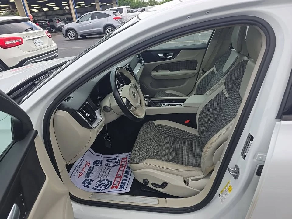 2021 Volvo S60 3rd Gen - Image 6 of 13