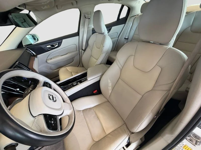 2021 Volvo S60 3rd Gen - Image 11 of 12