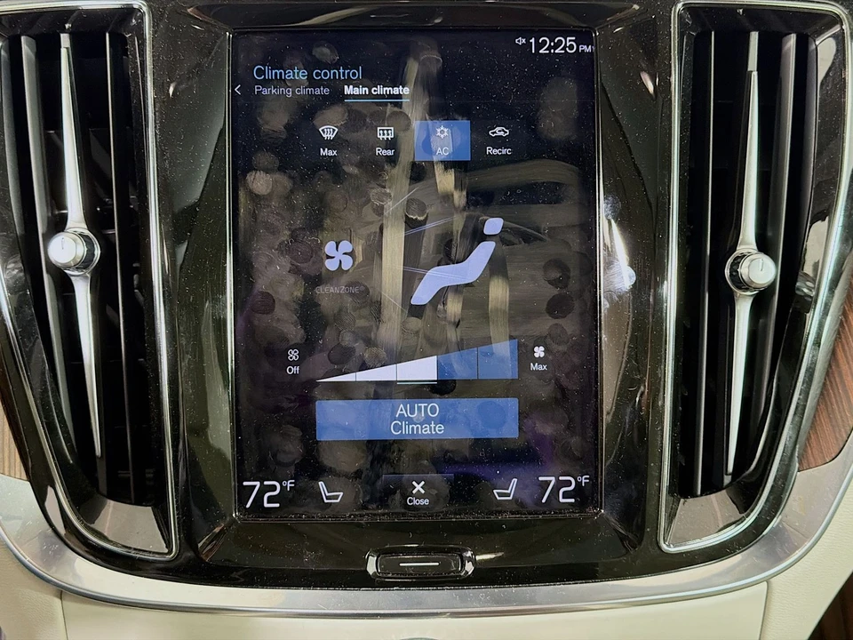 2021 Volvo S60 3rd Gen - Image 20 of 21
