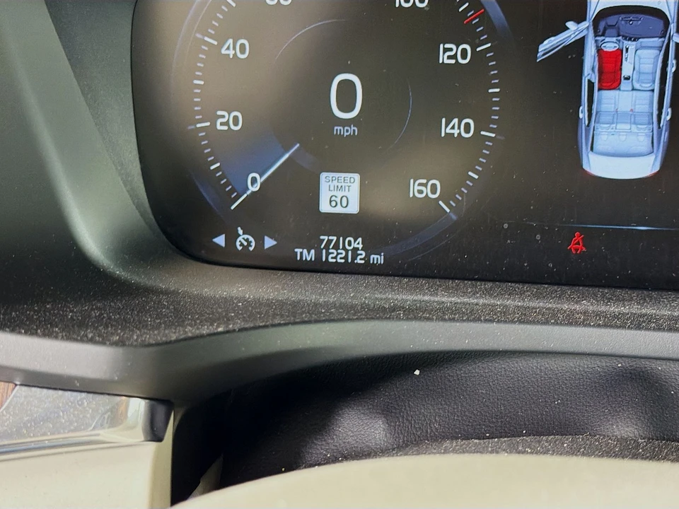 2021 Volvo S60 3rd Gen - Image 15 of 21