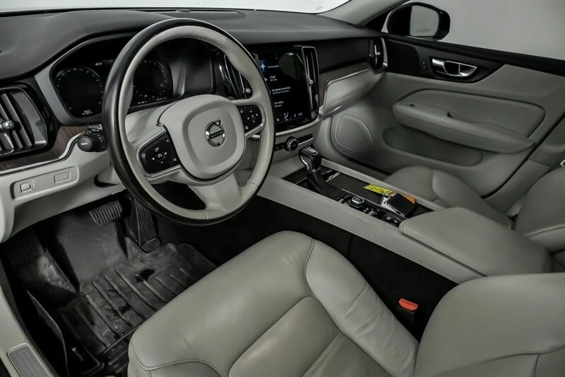 2021 Volvo S60 3rd Gen - Image 17 of 21