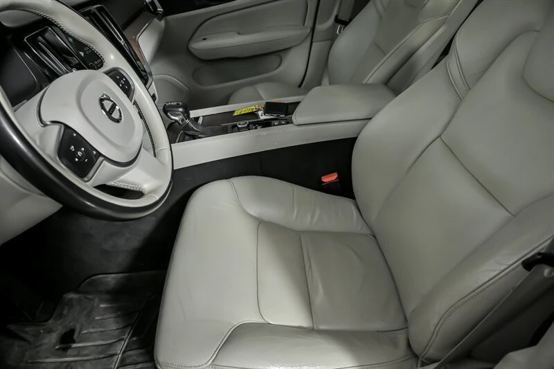 2021 Volvo S60 3rd Gen - Image 18 of 21