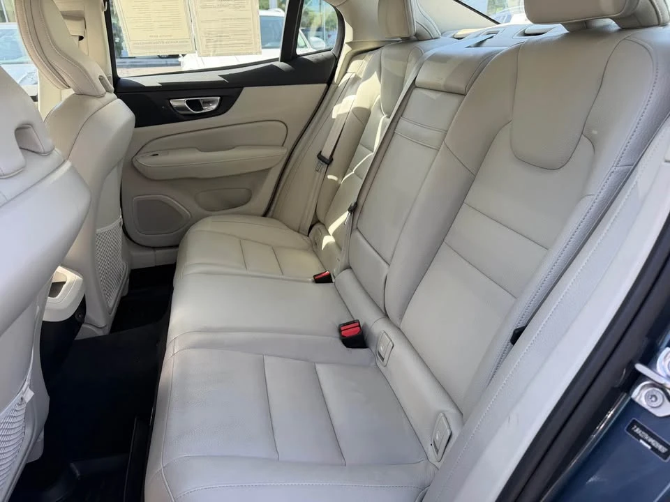 2021 Volvo S60 3rd Gen - Image 11 of 12