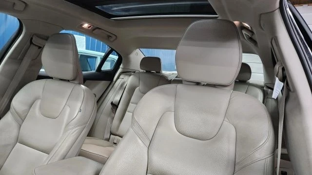 2021 Volvo S60 3rd Gen - Image 9 of 12