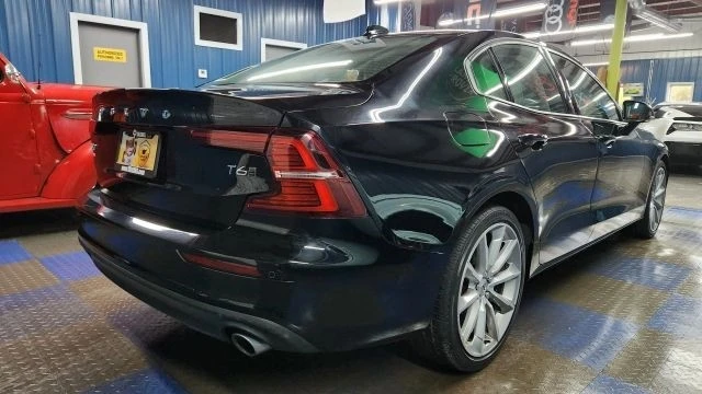 2021 Volvo S60 3rd Gen - Image 3 of 12
