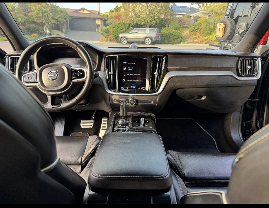 2021 Volvo S60 3rd Gen - Image 2 of 8