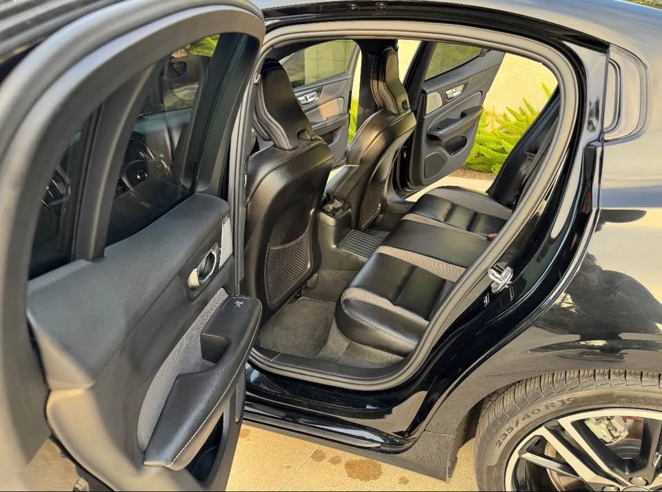 2021 Volvo S60 3rd Gen - Image 6 of 10