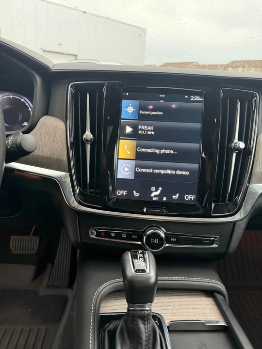 2021 Volvo S90 - Image 8 of 15