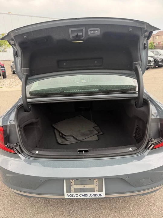 2021 Volvo S90 - Image 13 of 15