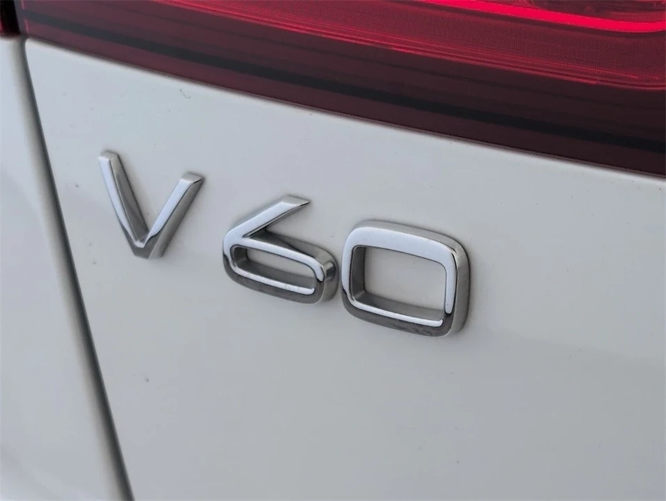 2021 Volvo V60 2nd Gen - Image 12 of 12