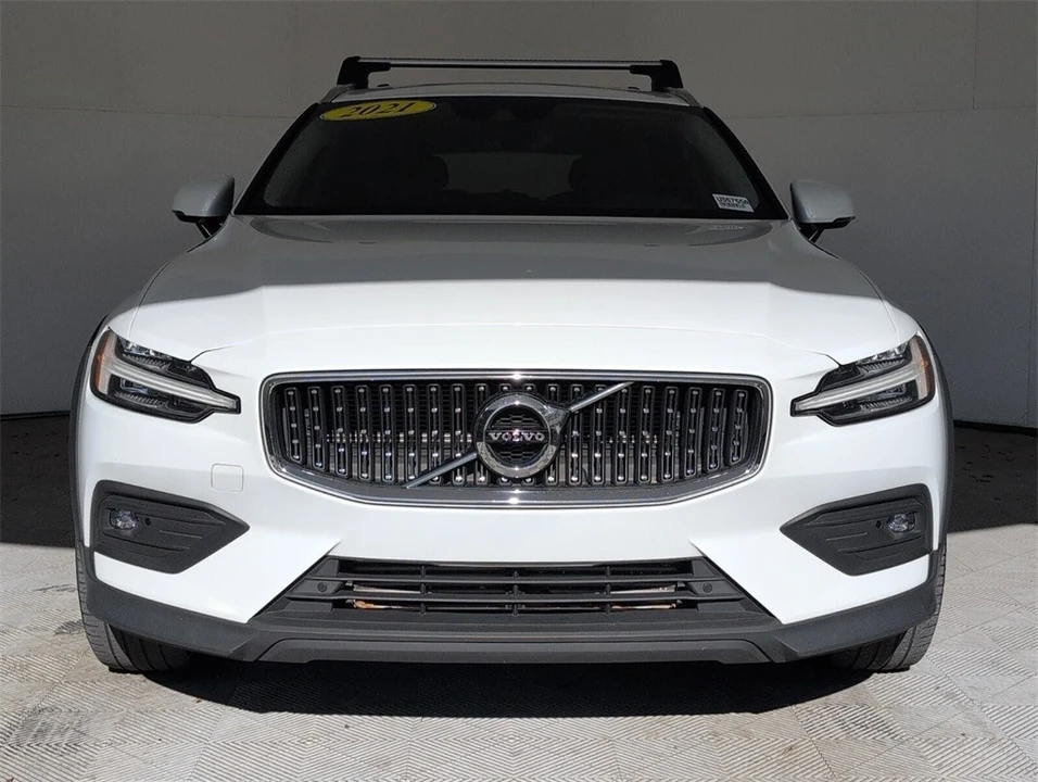 2021 Volvo V60 2nd Gen - Image 3 of 12