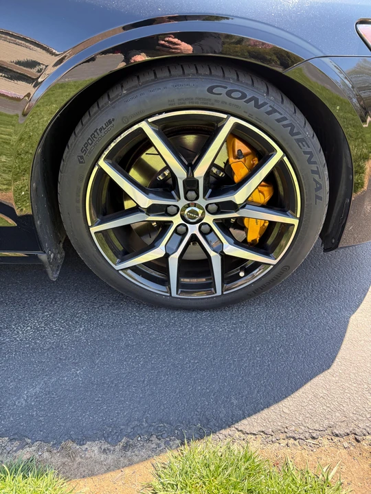2021 Volvo V60 2nd Gen - Image 27 of 30