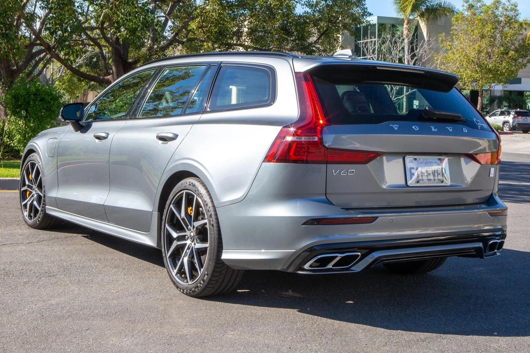 2021 Volvo V60 2nd Gen - Image 4 of 31