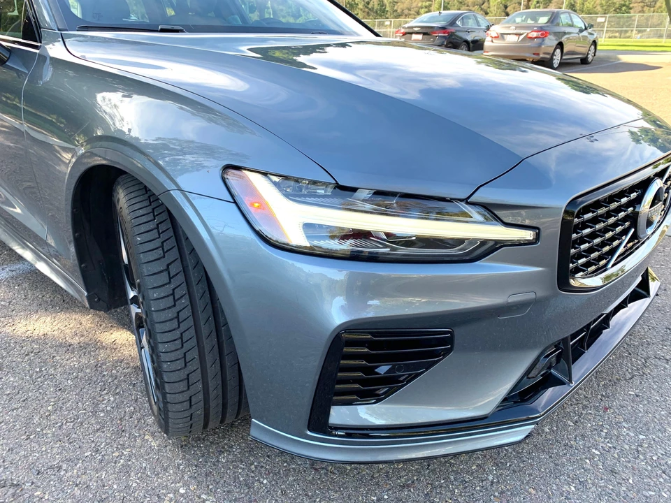 2021 Volvo V60 2nd Gen - Image 16 of 31