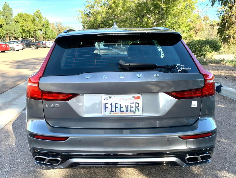 2021 Volvo V60 2nd Gen - Image 12 of 31