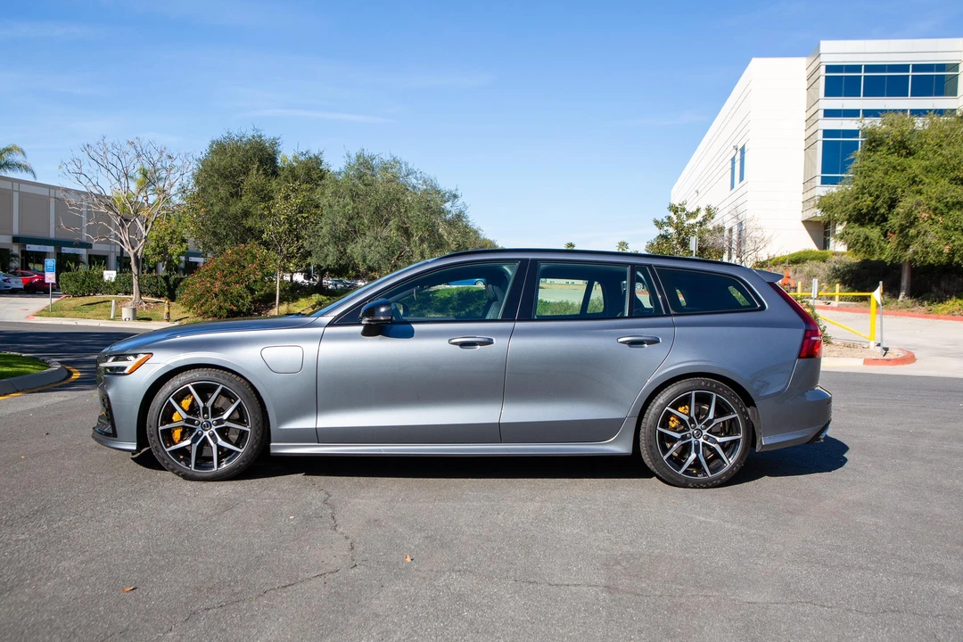 2021 Volvo V60 2nd Gen - Image 6 of 31