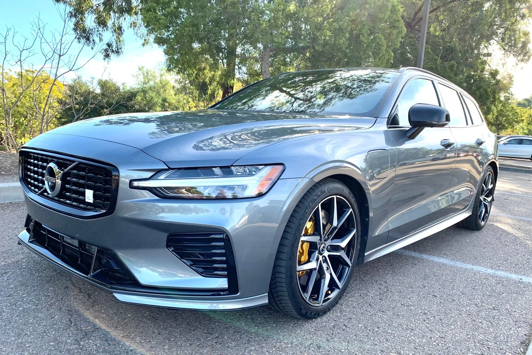 2021 Volvo V60 2nd Gen - Image 10 of 31
