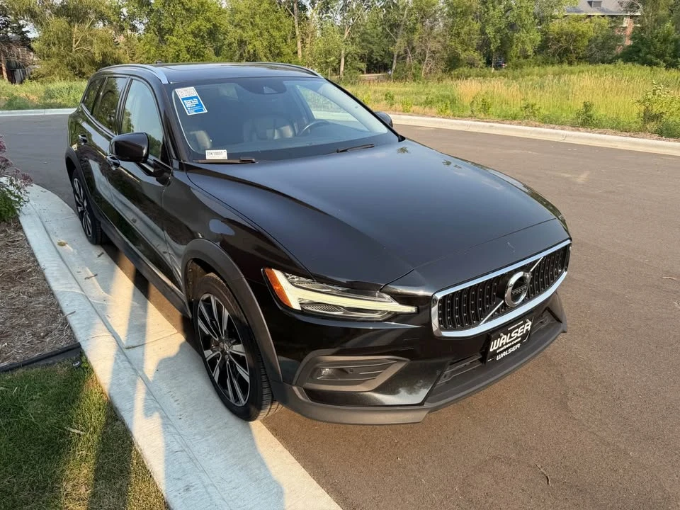 2021 Volvo V60 2nd Gen - Image 7 of 17