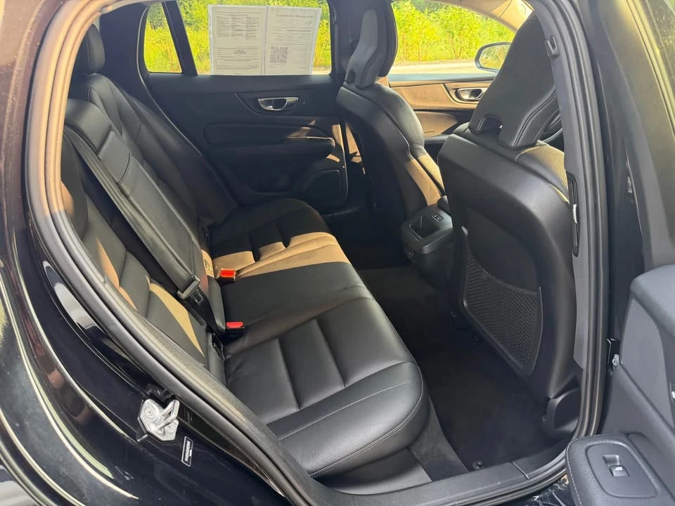 2021 Volvo V60 2nd Gen - Image 12 of 17
