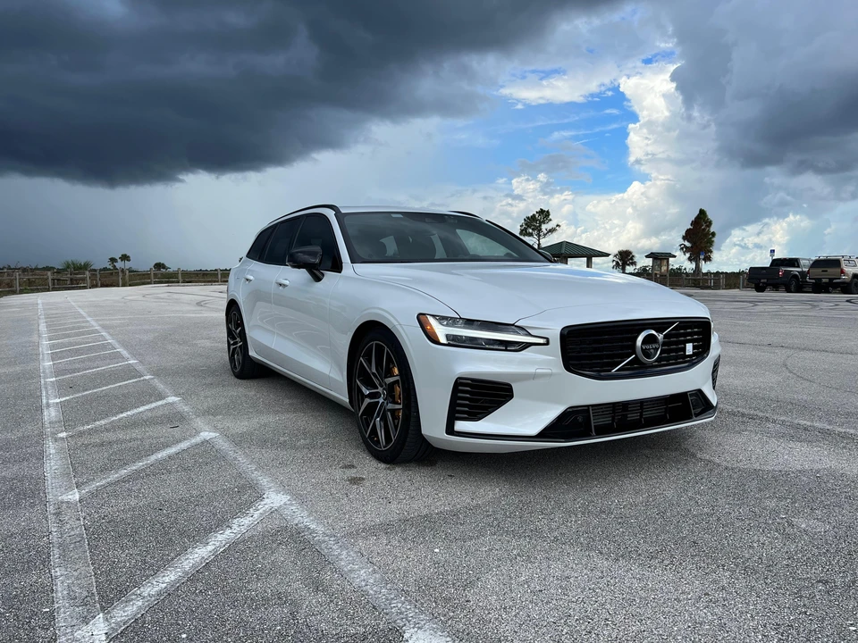 2021 Volvo V60 2nd Gen - Image 13 of 31