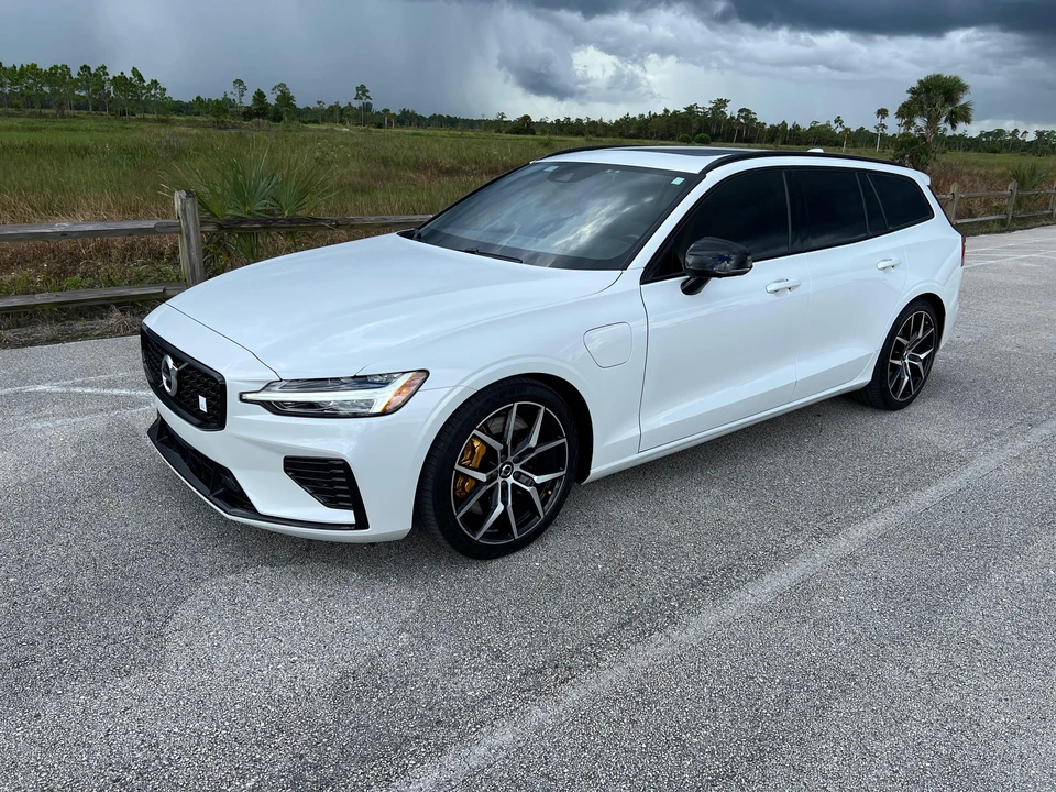 2021 Volvo V60 2nd Gen - Image 7 of 31